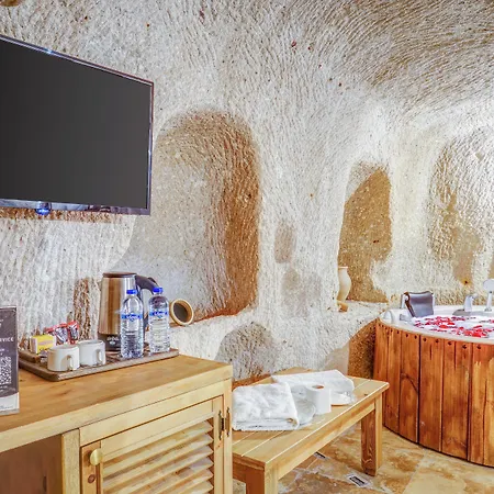 Hotel Matiana View Cave