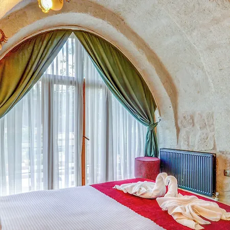 Hotel Matiana View Cave