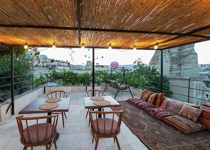 Matiana View Cave 호텔 *